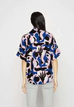 Monki Luca- Overhemdblouse - Pink Light -Monki Verkoop 0302d42b4afa48b88d94d6549d68a69e