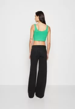 Monki 2 Pack - Top - Black & Green -Monki Verkoop 0a88838aeef84a5ba64aa2ffba7f2b69