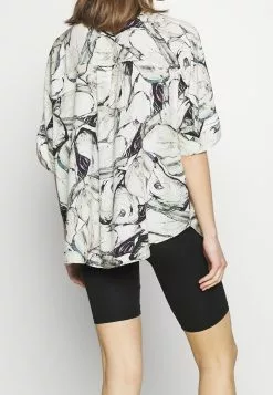 Monki Overhemdblouse - Off-White -Monki Verkoop 0fc401060bd543bf9452b3ccfc5ea5d7