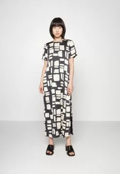 Monki Jurk - Black/White