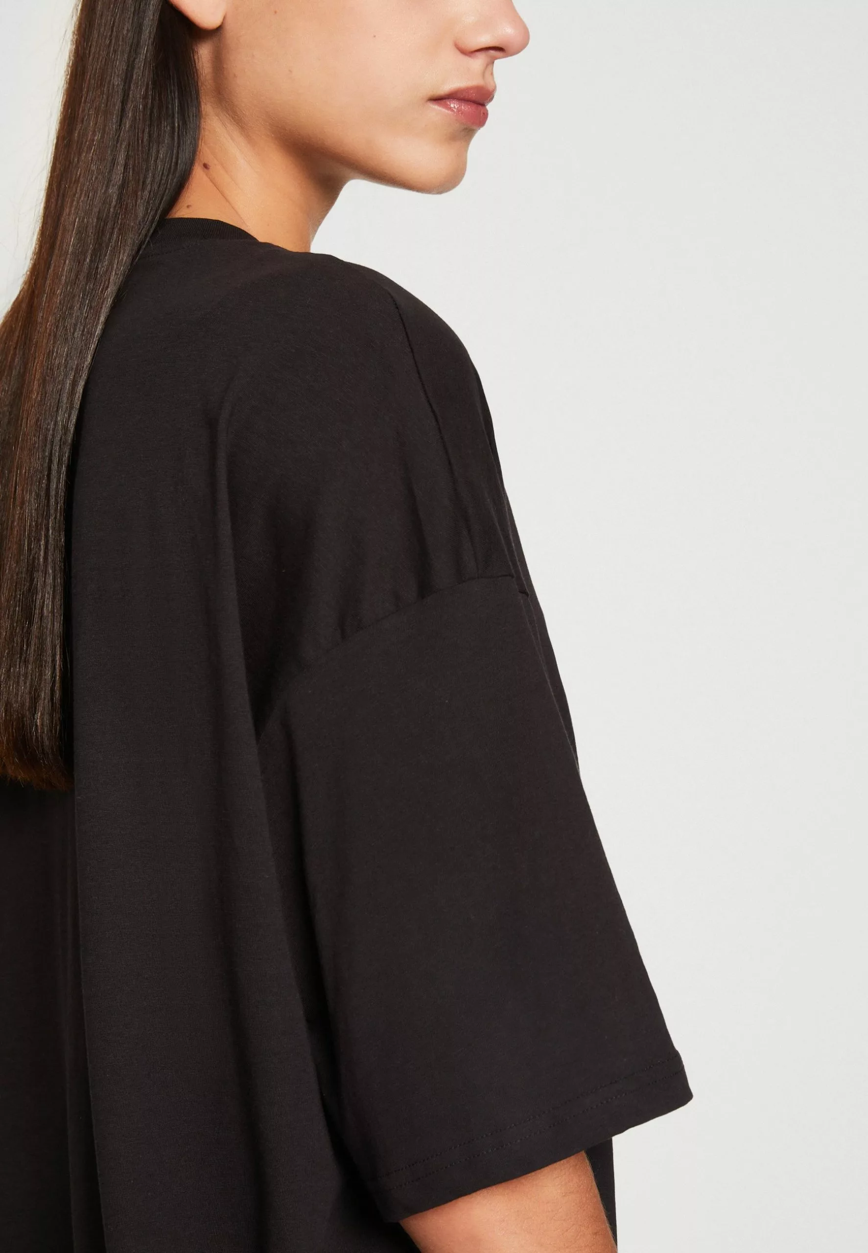 Monki T-Shirt Basic - Black 8 Monki T-Shirt Basic - Black - Afbeelding 6