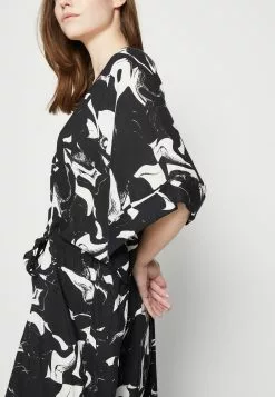 Monki Maxi-Jurk - Black/White -Monki Verkoop 1efe0a05b20449cc9806c21b98266492