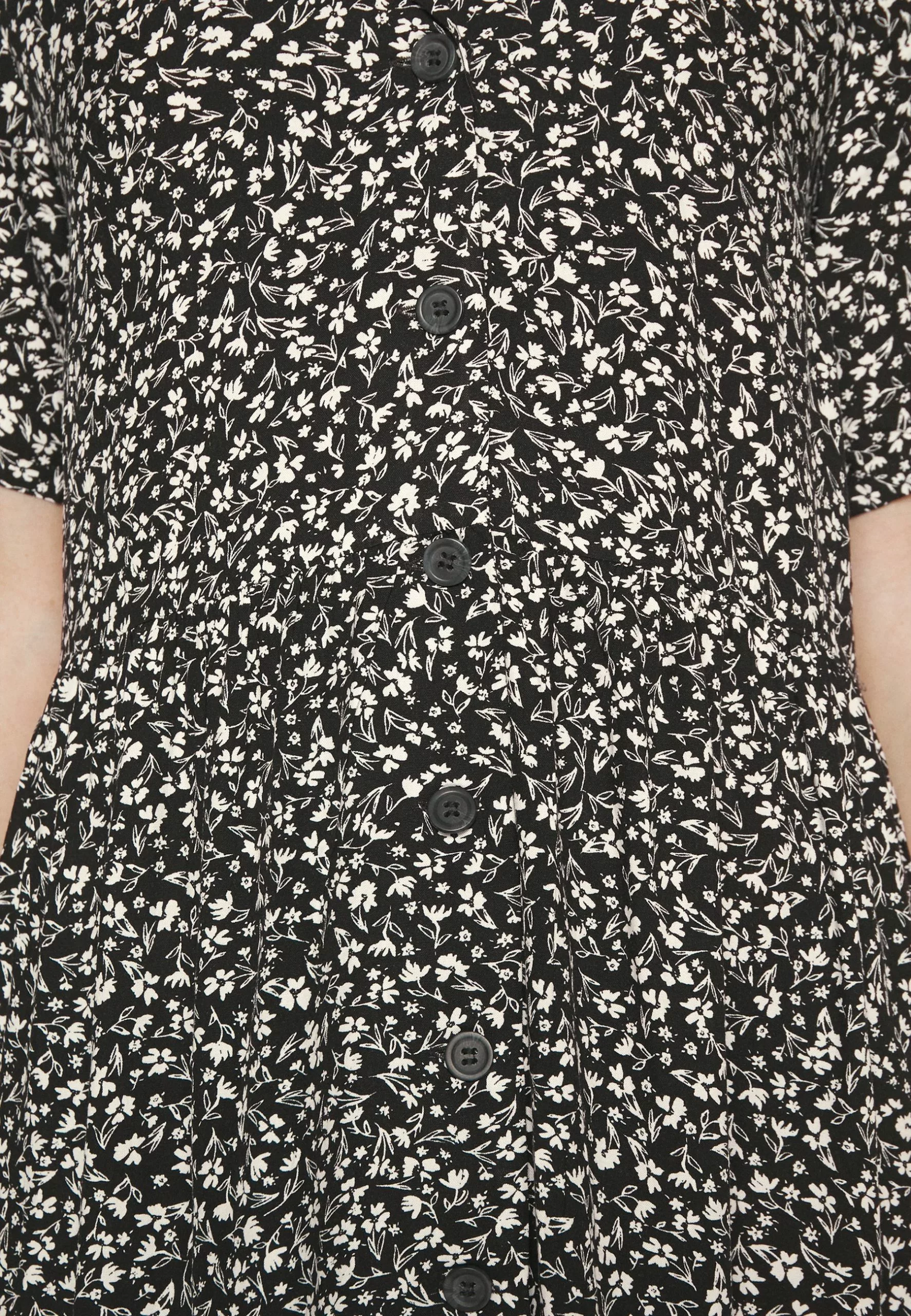 Monki Blousejurk - Meadow Black 8 Monki Blousejurk - Meadow Black - Afbeelding 6