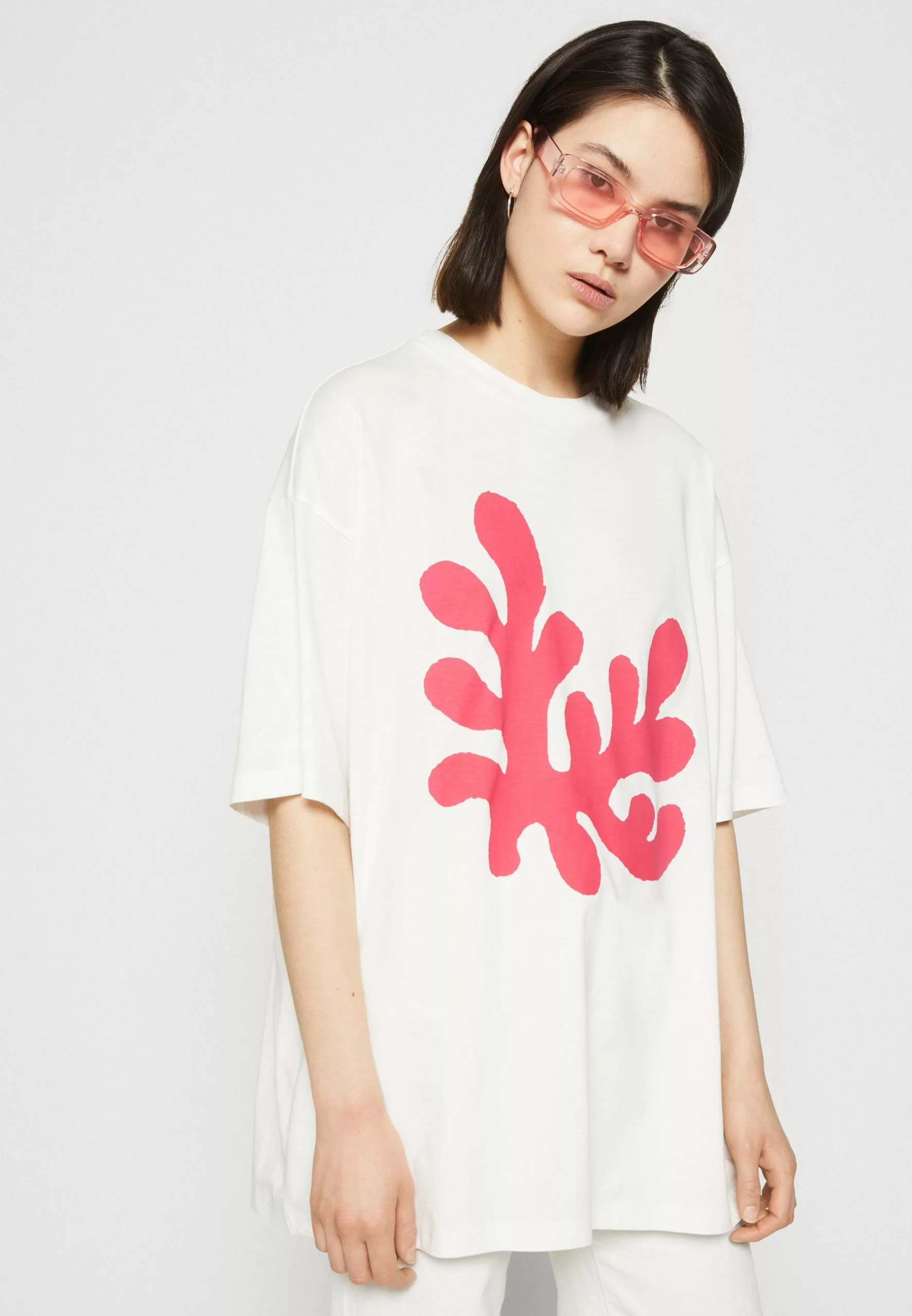 Monki T-Shirt Basic - Pink/Off-White 6 Monki T-Shirt Basic - Pink/Off-White - Afbeelding 4