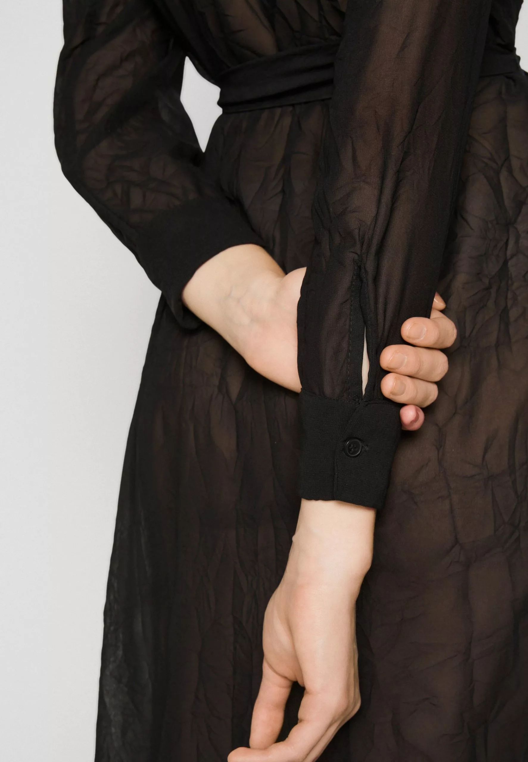 Monki Blousejurk - Black Solid 8 Monki Blousejurk - Black Solid - Afbeelding 6