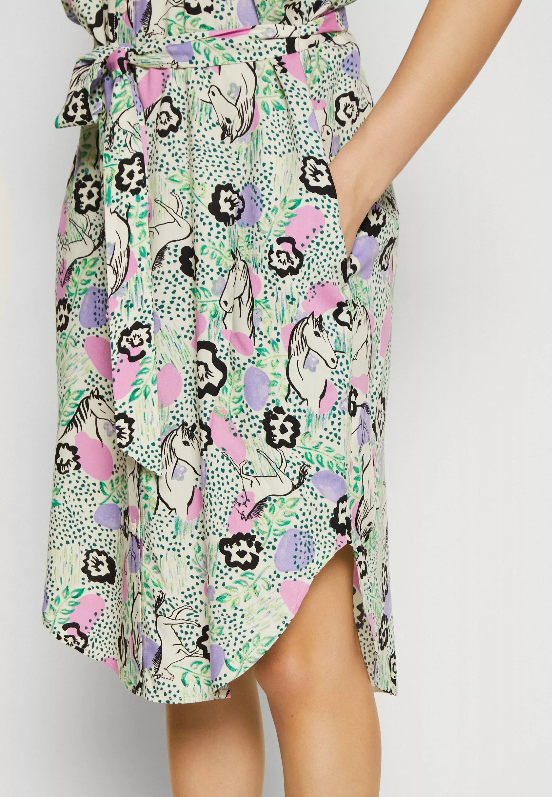 Monki Blousejurk - Lila 8 Monki Blousejurk - Lila - Afbeelding 6