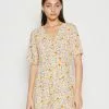 Monki Blousejurk - Cream Flower -Monki Verkoop 290726258e164e81a017873c4aa73cc5