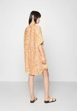 Monki Blousejurk - Orange Light /Orange -Monki Verkoop 2b13002a7332499789e1a6fbe2f7413e
