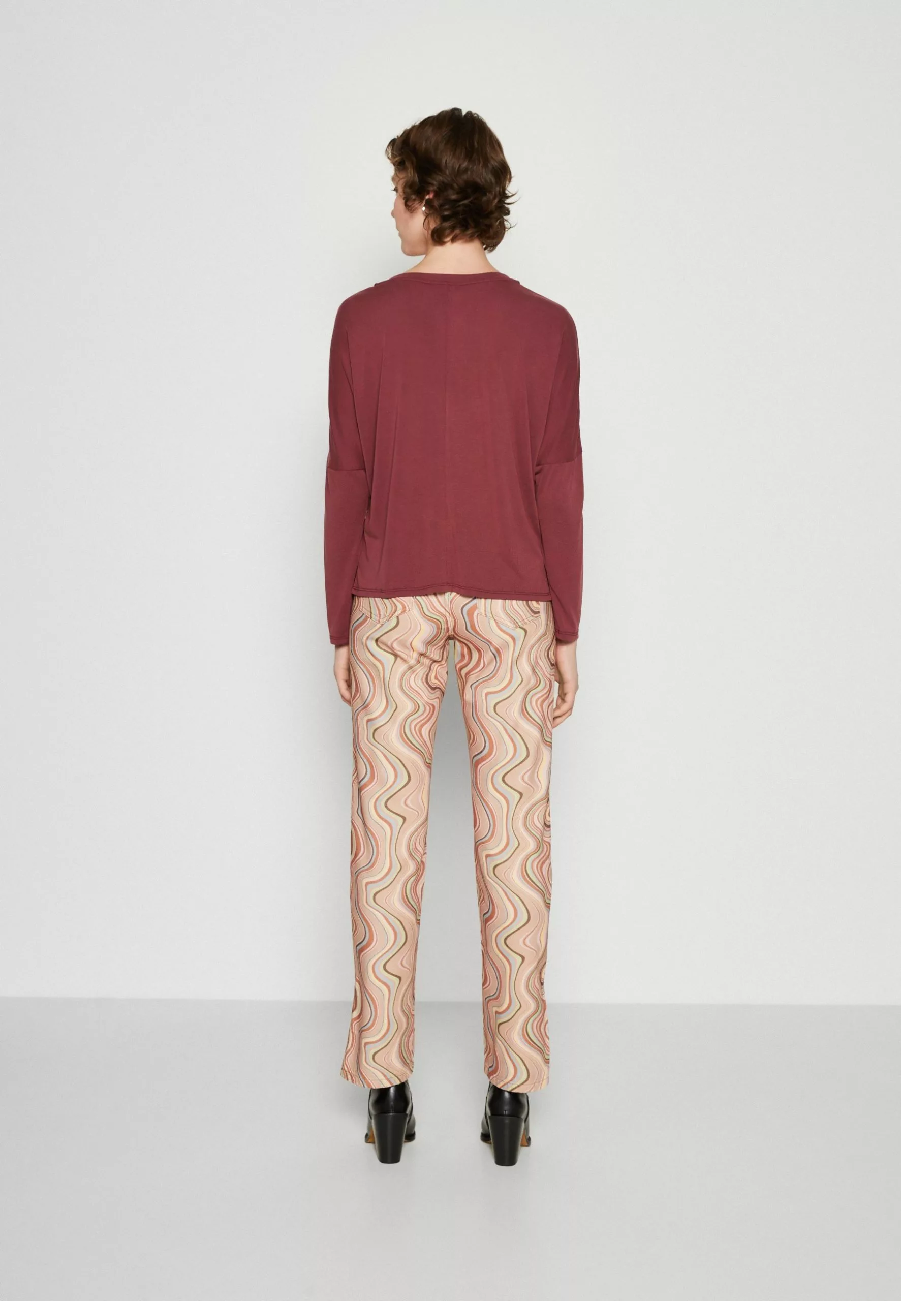 Monki Longsleeve - Red 5 Monki Longsleeve - Red - Afbeelding 3