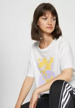 Monki T-Shirt Print - White Graphic -Monki Verkoop 3b1dab382b3c476782d25a68ec2007ec