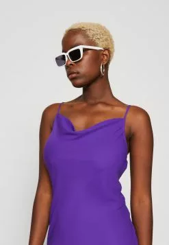 Monki Cocktailjurk - Dark Lilac -Monki Verkoop 3b994074839348bfa16aa2b7c7e6ec76