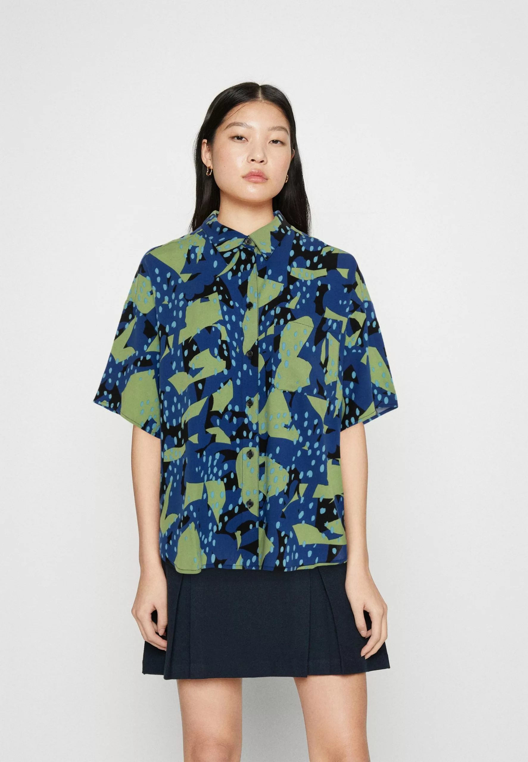 Monki Overhemdblouse - Blue Bright 3 Monki Overhemdblouse - Blue Bright