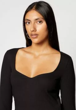 Monki Longsleeve - Black Dark Unique -Monki Verkoop 568185d5ad28423ca3aac5477cabb3bc