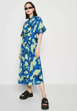 Monki Blousejurk - Blue Bright -Monki Verkoop 5ea452333390424fb63478546028d398