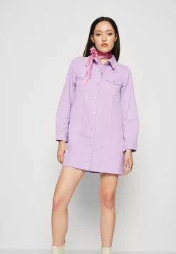 Monki Spijkerjurk - Lilac Purple Medium -Monki Verkoop 5f11aa27f2c0444b9fba79d0c48ffa7e