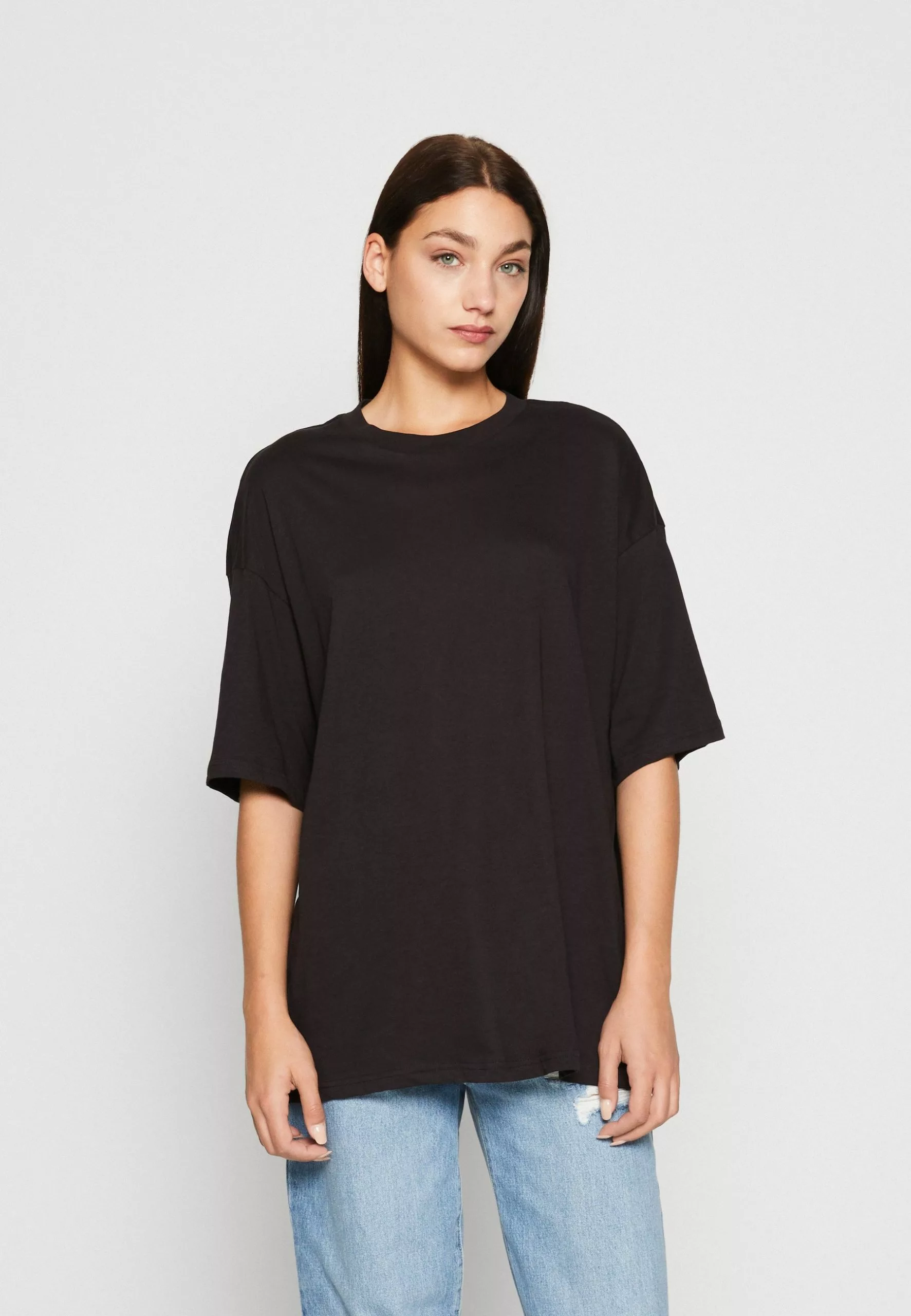Monki T-Shirt Basic - Black 3 Monki T-Shirt Basic - Black