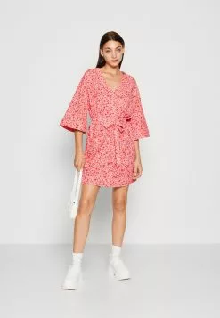 Monki Blousejurk - Lilblom -Monki Verkoop 6c0591d082f546b0814f4fbd2426c42b