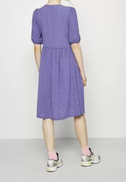 Monki Jurk - Lilac -Monki Verkoop 6f1c2f26eeaf4a2ab1313cd6abbea25e