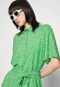 Monki Blousejurk - Green Bright/Medow Green -Monki Verkoop 6ffaa8c8a287471585b338d9bc31de6b