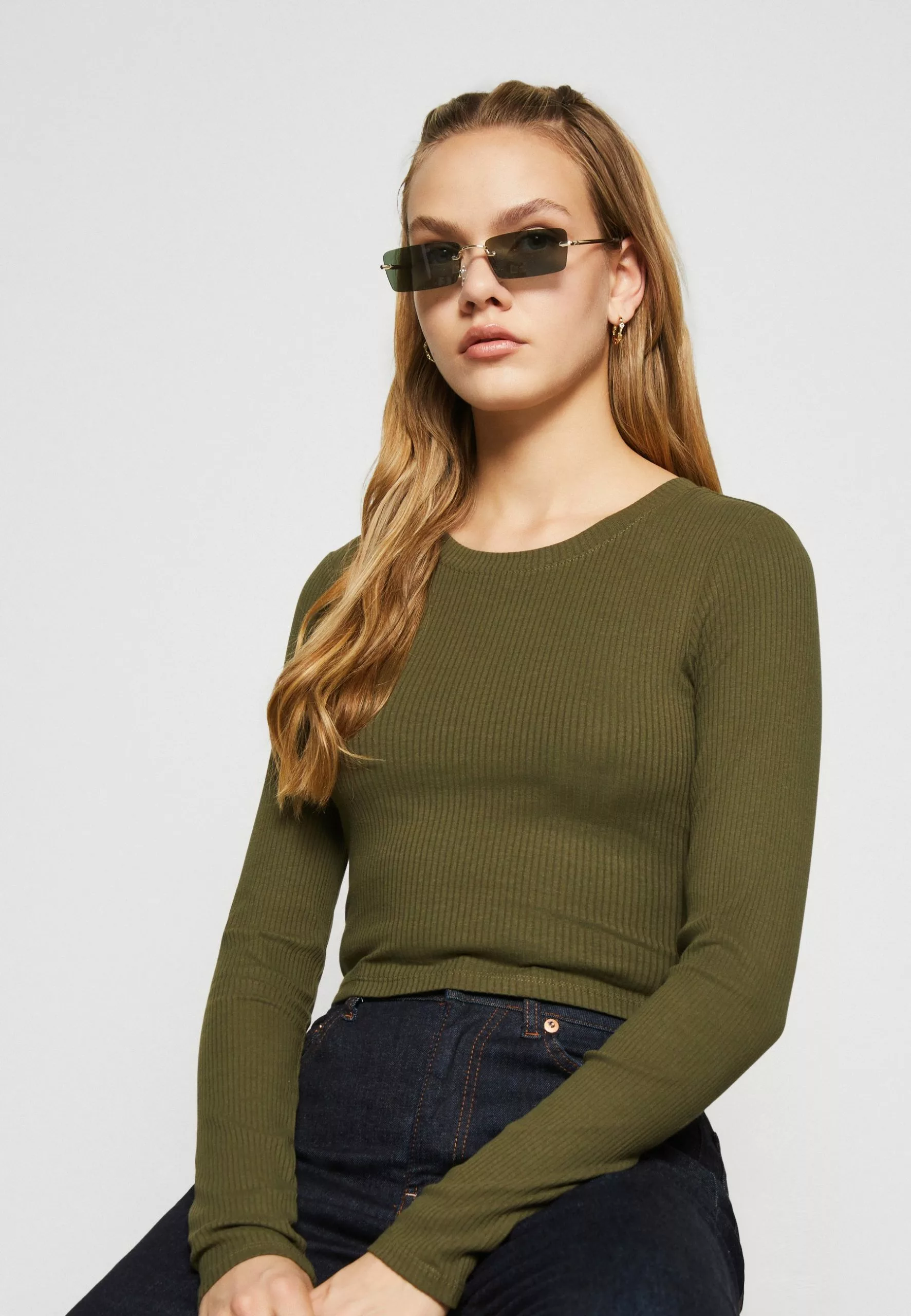 Monki Longsleeve - Khaki 6 Monki Longsleeve - Khaki - Afbeelding 4