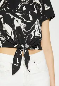 Monki T-Shirt Print - Black/White 13 Monki T-Shirt Print - Black/White -Monki Verkoop 7b01ba04821e459a995bd8638e3b0c77