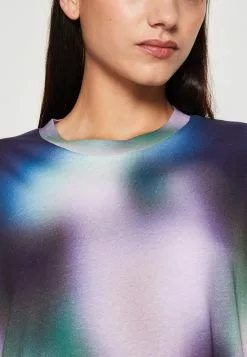 Monki T-Shirt Basic - Lila -Monki Verkoop 7d5db0038fdb45f2b73ee8a0c41a5cae