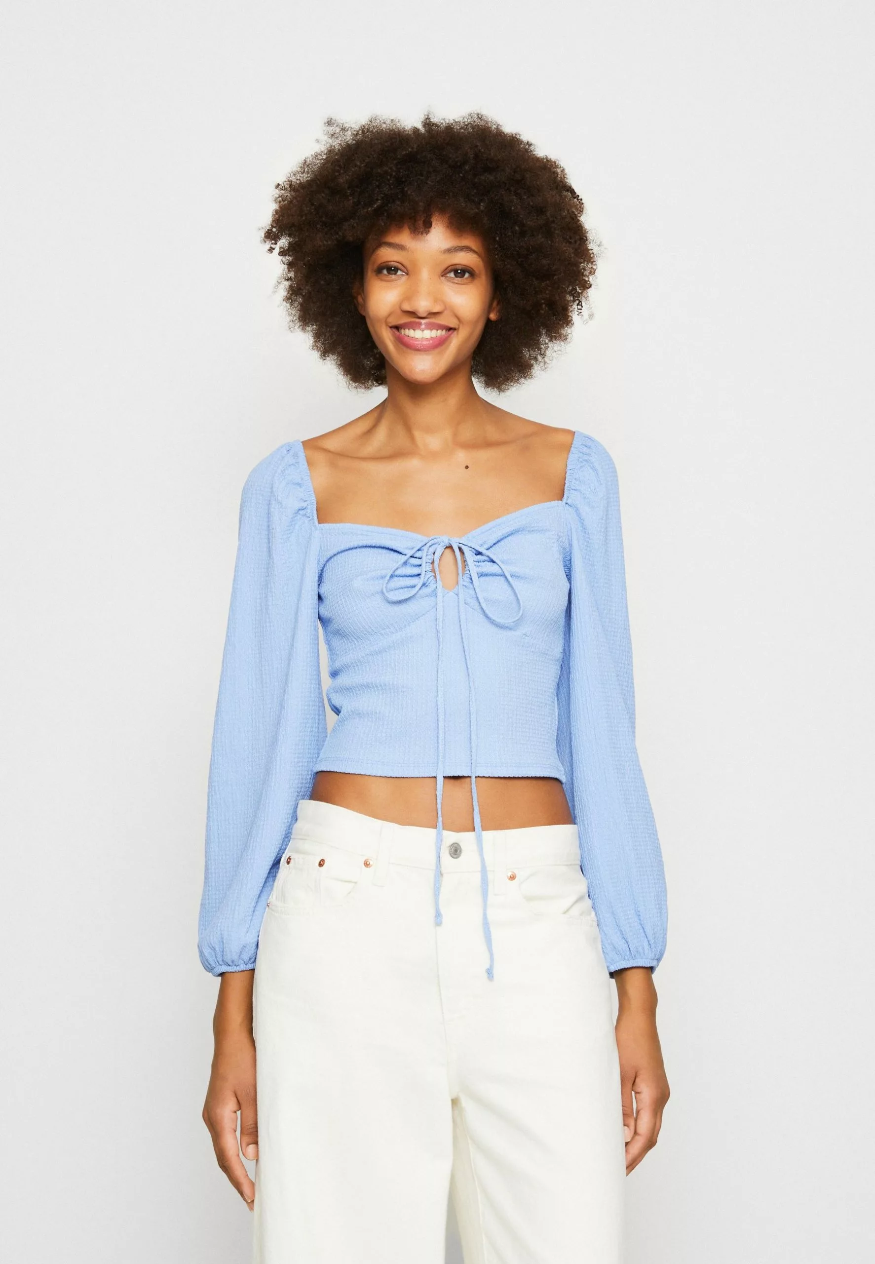 Monki Longsleeve - Light Blue 3 Monki Longsleeve - Light Blue