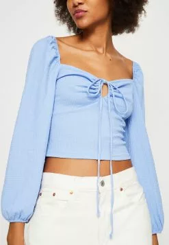 Monki Longsleeve - Light Blue 13 Monki Longsleeve - Light Blue -Monki Verkoop 859dbaeb1aac4738b9bf5f0856c1bf35