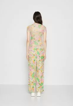 Monki T-Shirt Print - Grey Dusty Light 10 Monki T-Shirt Print - Grey Dusty Light -Monki Verkoop 884b14fb54a7455d9ba206170211545c