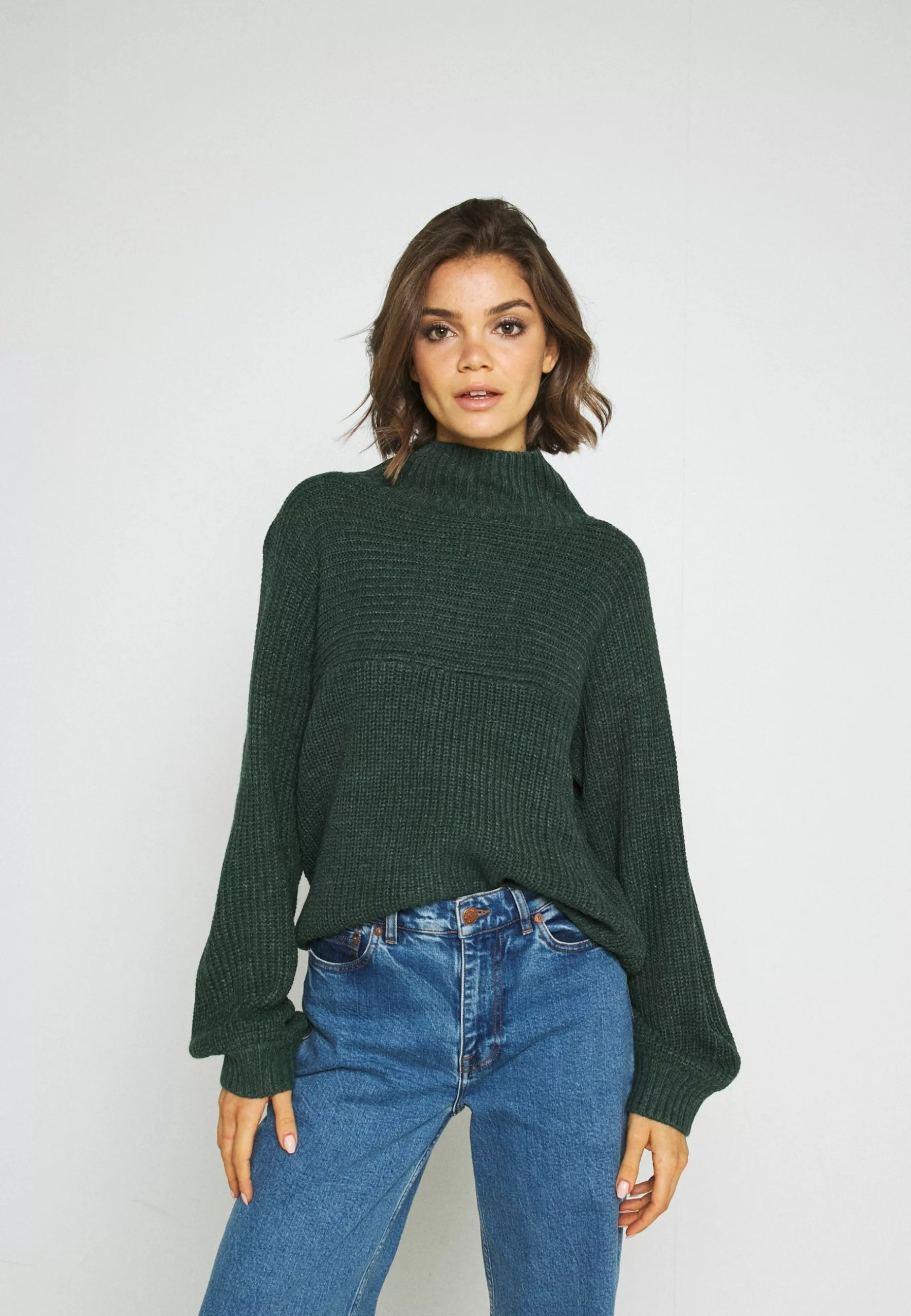 Monki Trui - Green Dark 3 Monki Trui - Green Dark