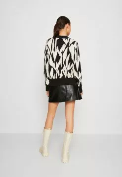 Monki Trui - Black/Offwhite -Monki Verkoop a5c51329c8c445f6bc06040ecafe9132
