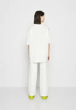 Monki T-Shirt Basic - Pink/Off-White 10 Monki T-Shirt Basic - Pink/Off-White -Monki Verkoop a94b62815bbf48479ed62ec7332ec79d