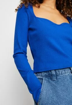 Monki Longsleeve - Blue Bright Solid -Monki Verkoop aa17b7ab6a3f48f9a7992e659197d98c