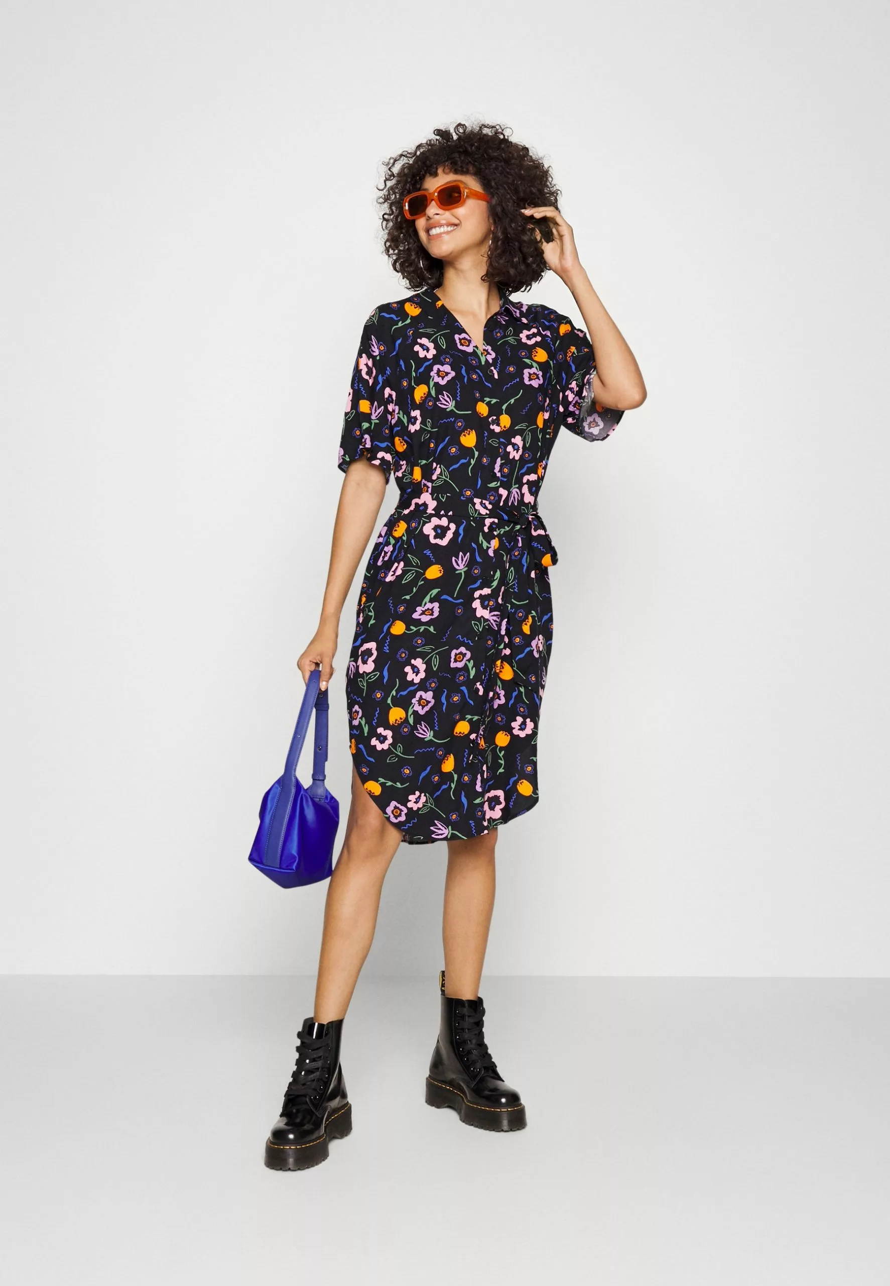 Monki Blousejurk - Blue 4 Monki Blousejurk - Blue - Afbeelding 2