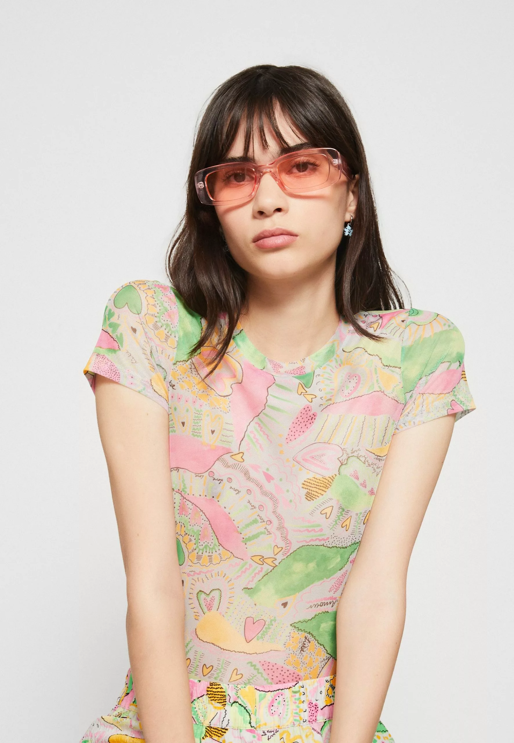 Monki T-Shirt Print - Grey Dusty Light 6 Monki T-Shirt Print - Grey Dusty Light - Afbeelding 4