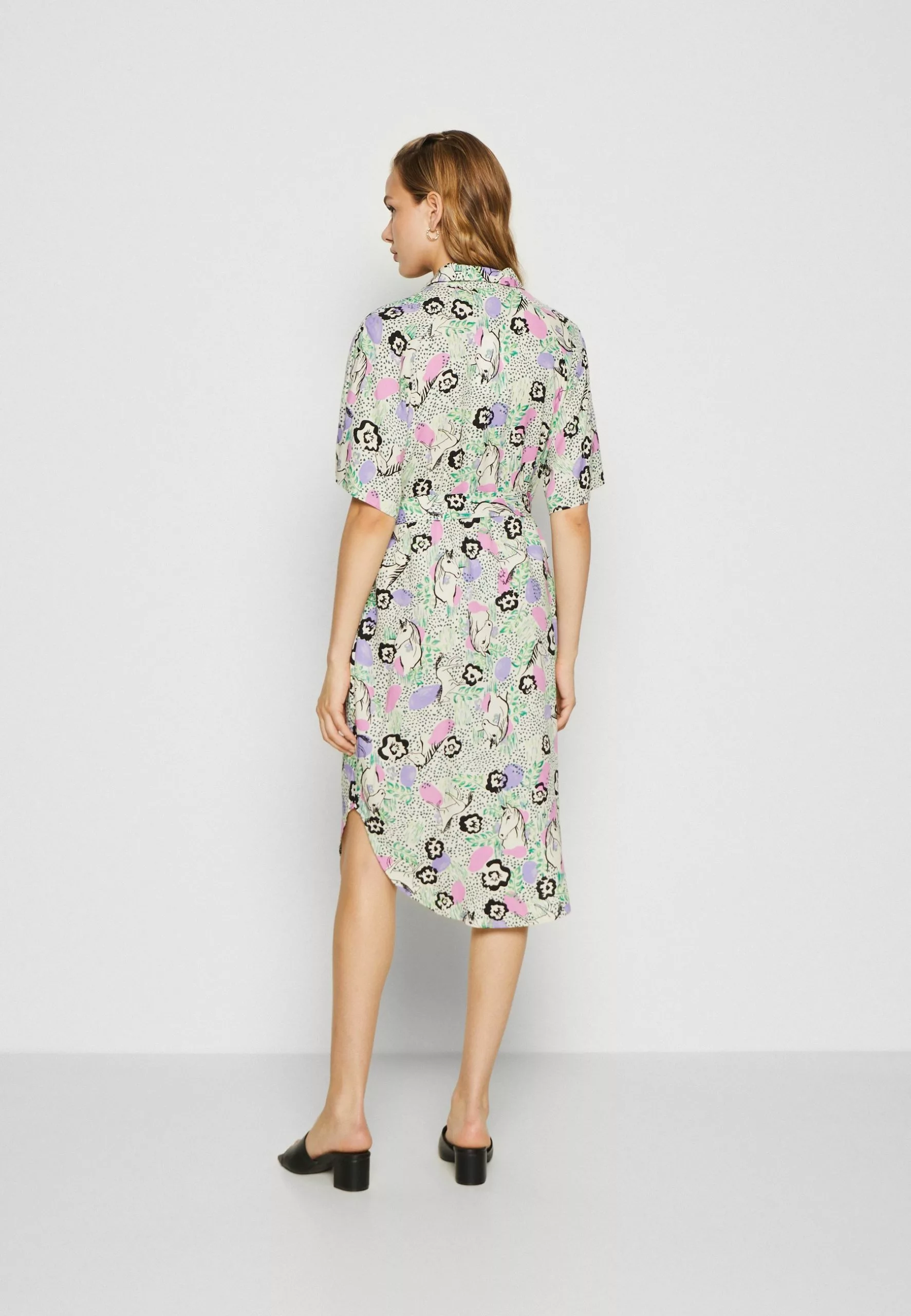 Monki Blousejurk - Lila 5 Monki Blousejurk - Lila - Afbeelding 3