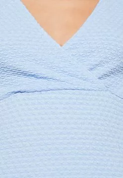 Monki Longsleeve - Blue Light -Monki Verkoop b92d0012ecba4bdf864a5e90cdd5607d