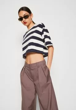 Monki T-Shirt Print - Dark Blue -Monki Verkoop c4c8537692af442fa028fdc2c7a9dce0