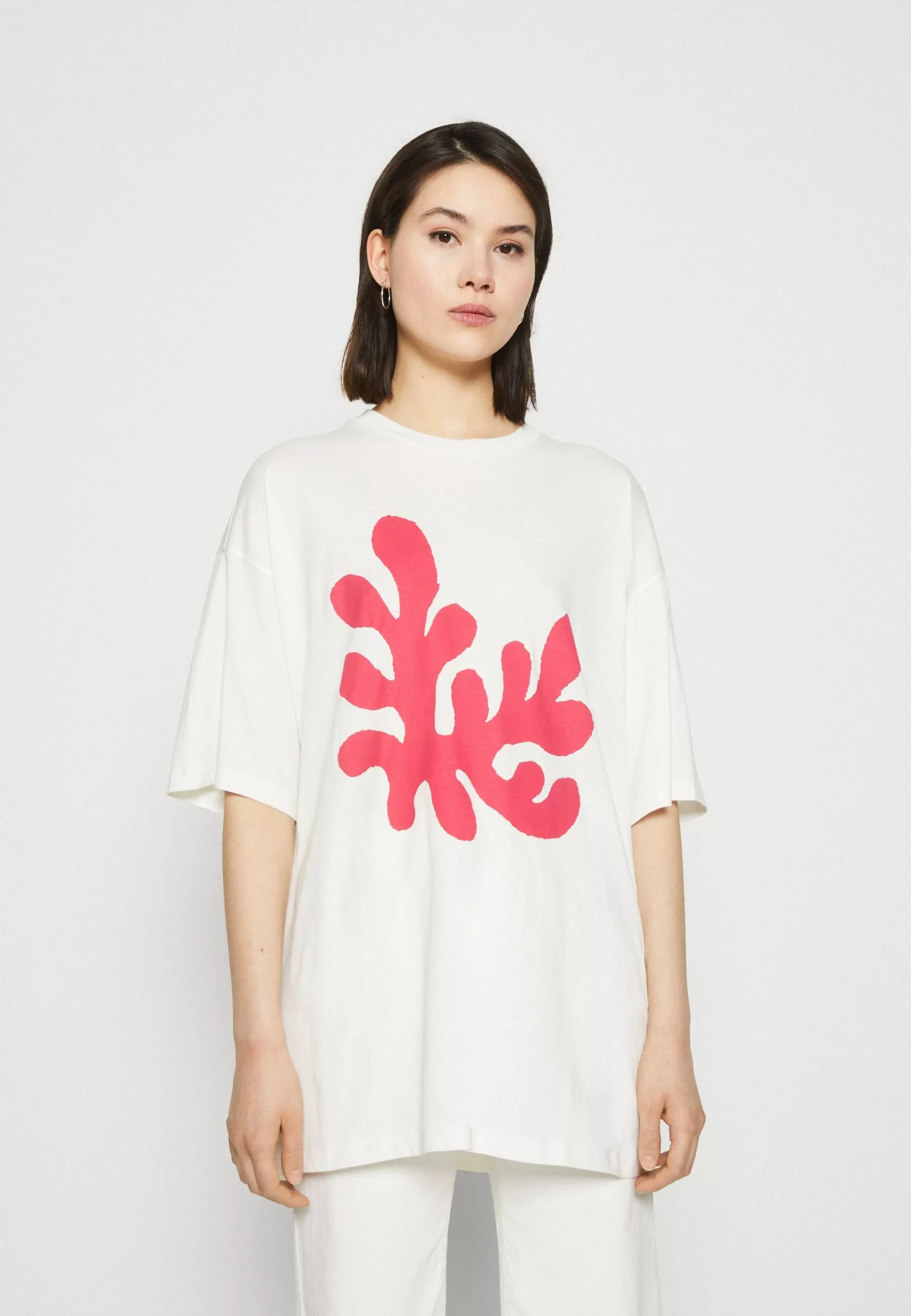 Monki T-Shirt Basic - Pink/Off-White 3 Monki T-Shirt Basic - Pink/Off-White