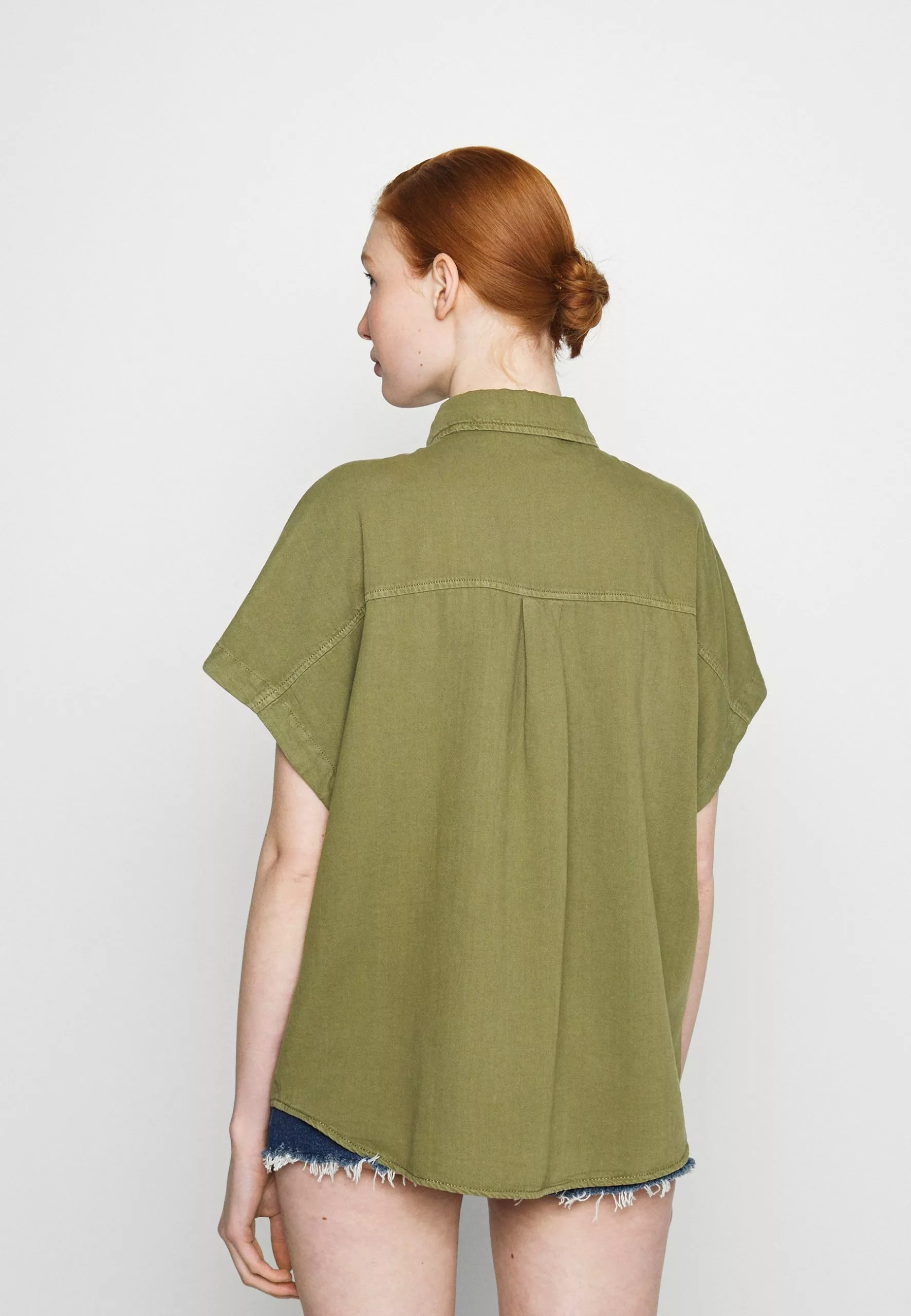 Monki Overhemdblouse - Green 5 Monki Overhemdblouse - Green - Afbeelding 3