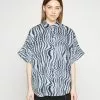 Monki Luca- Overhemdblouse - Dizzy -Monki Verkoop ce54c566c1ae427a86f3224d920fa01a