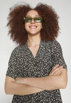 Monki Blousejurk - Meadow Black 11 Monki Blousejurk - Meadow Black -Monki Verkoop ce7acf6a2c9043b38788b1fc2e043ded