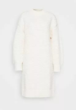 Monki Gebreide Jurk - Of White -Monki Verkoop cfdf974b7f43497a8a4345b1d7f513bf