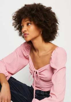 Monki Longsleeve - Light Pink -Monki Verkoop d1bd8fe0d49a48a0b20292530ae54c8d