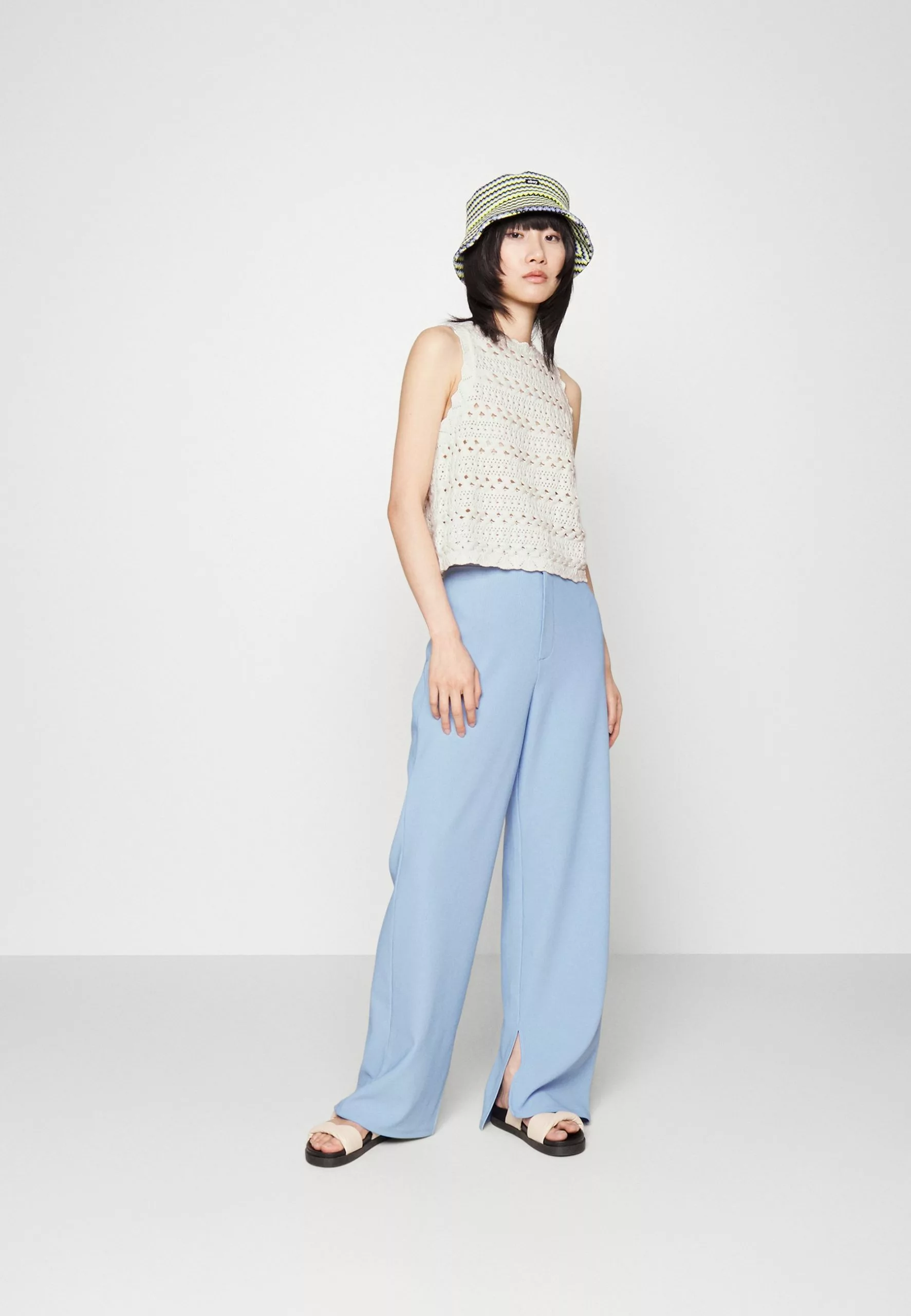 Monki Top - White Light 4 Monki Top - White Light - Afbeelding 2