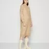 Monki Gebreide Jurk - Beige Medium Dusty Melange 1 Monki Gebreide Jurk - Beige Medium Dusty Melange -Monki Verkoop d27314bb99da41ffbf31baa028fced4f