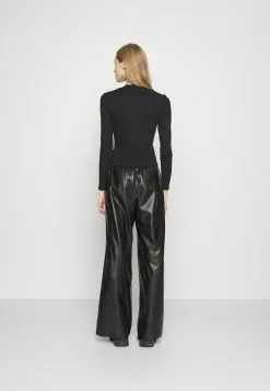 Monki Longsleeve - Black Dark -Monki Verkoop d2ba5ee2870c4562b96f8cb365a06d1e