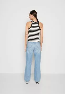 Monki Top - White Light/Black And Green Khaki -Monki Verkoop d32ed436ef0c49508c27517e66164229