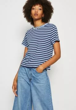 Monki 2 Pack - T-Shirt Print - Dark Blue/White/Light Blue 13 Monki 2 Pack - T-Shirt Print - Dark Blue/White/Light Blue -Monki Verkoop d35849476baf4bebb0c60e99988e76a8