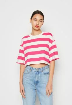 Monki T-Shirt Print - Pink